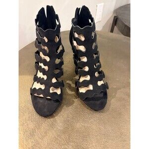 Kelly and Katie strappy heels black sexy size 8